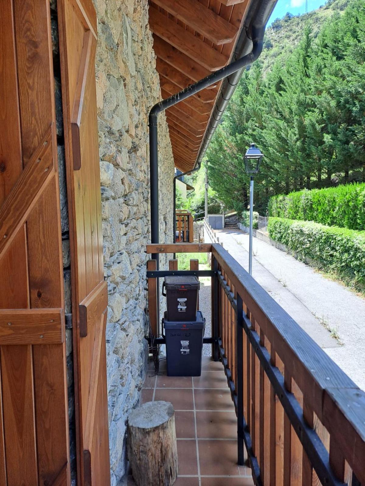Duplex De Muntanya En Zona Verda A Escaló Buitenkant foto